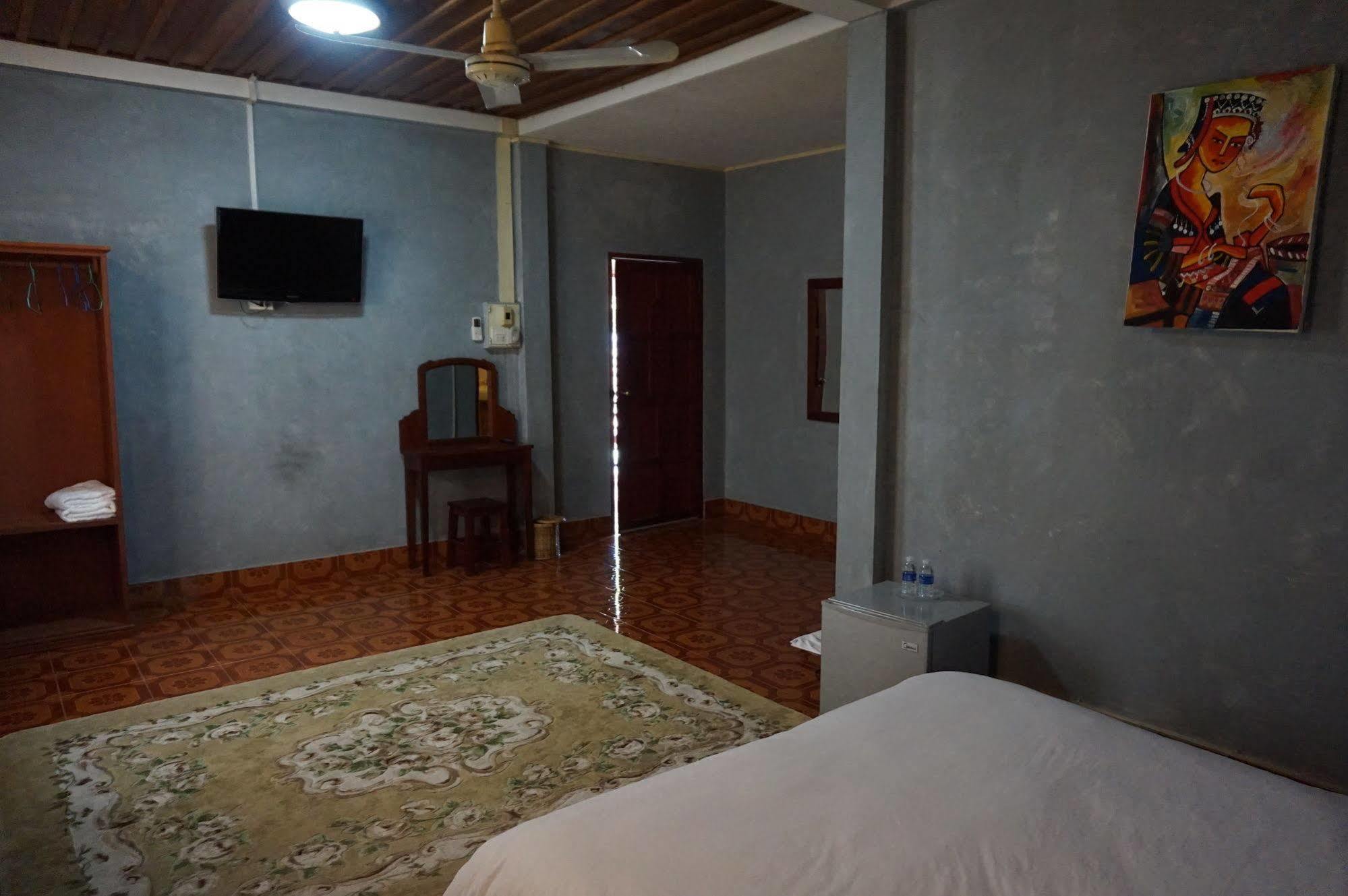 Mani Home Luang Prabang Exterior photo