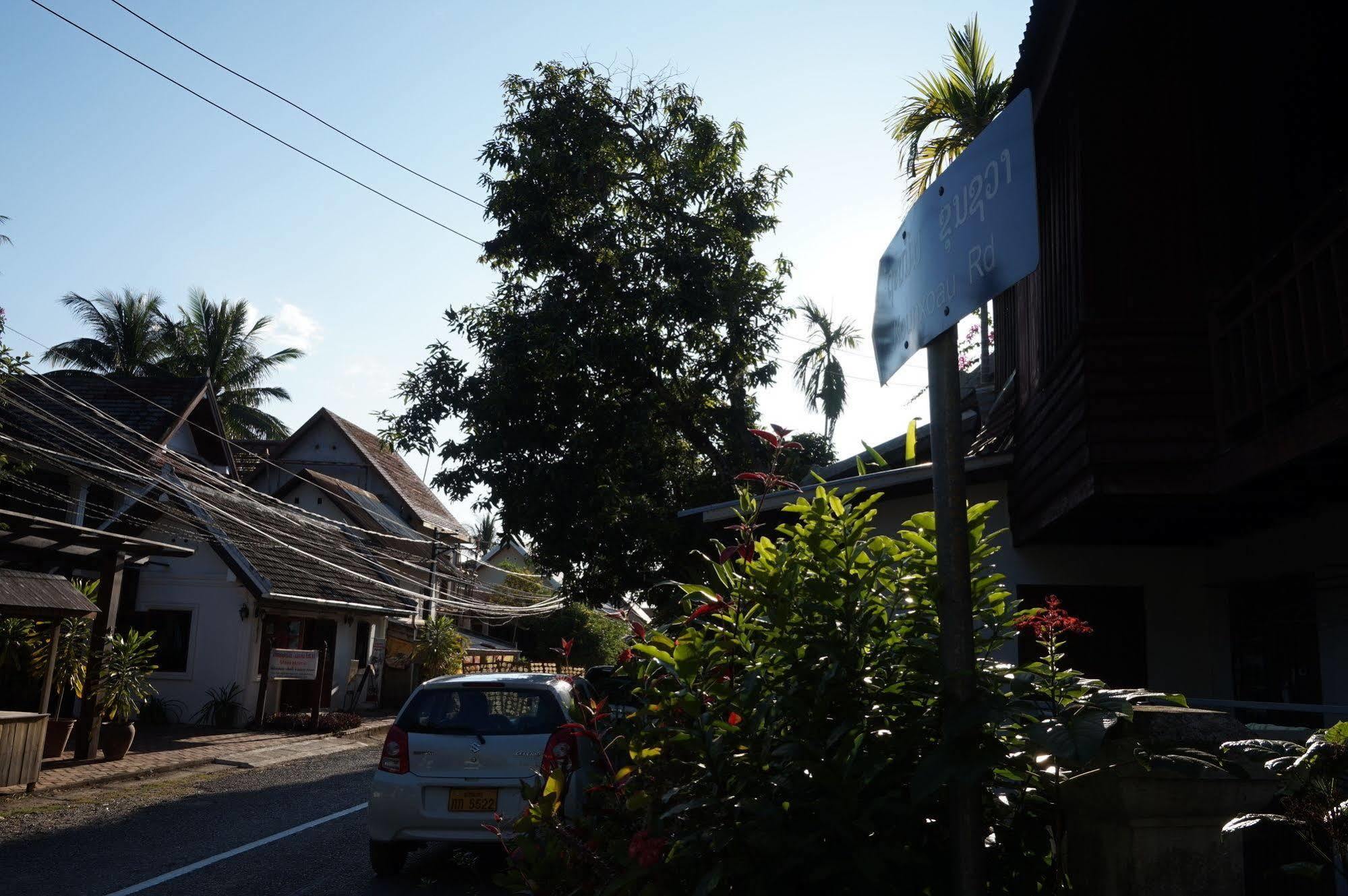 Mani Home Luang Prabang Exterior photo